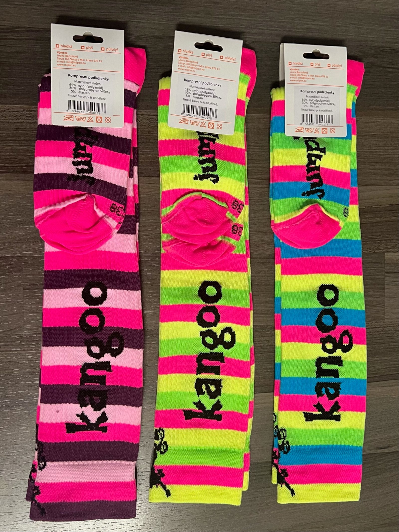 pruhované kompresní podkolenky kangoo jumping